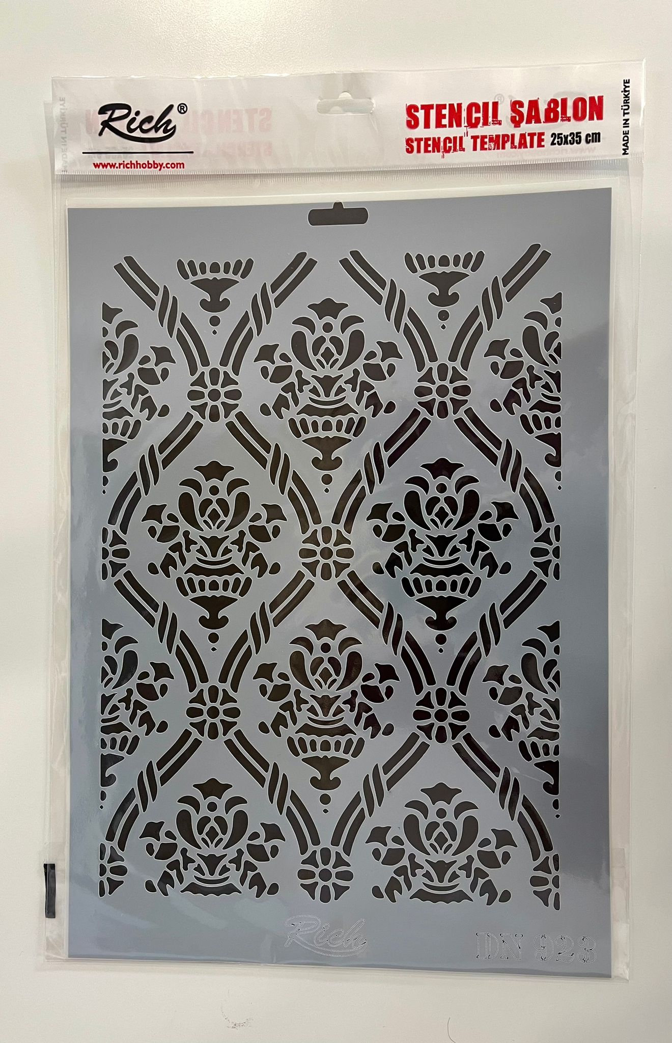Stencil 25x35  New 923
