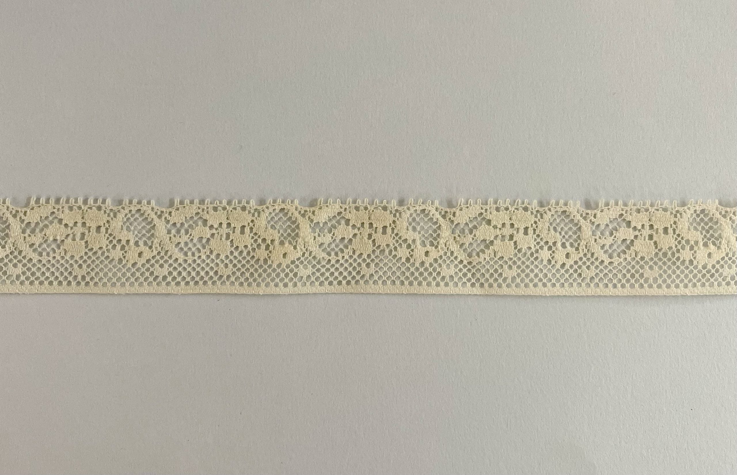 Puntilla Beis 2Cm