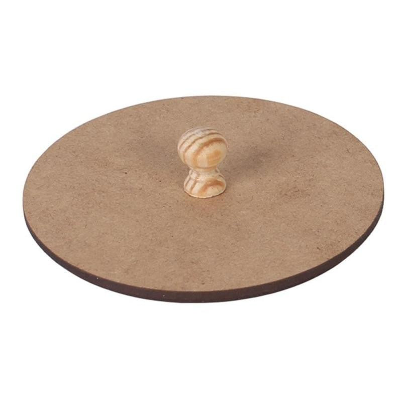 Tapa DM mediana con pomo (10,5 cm.a prox)